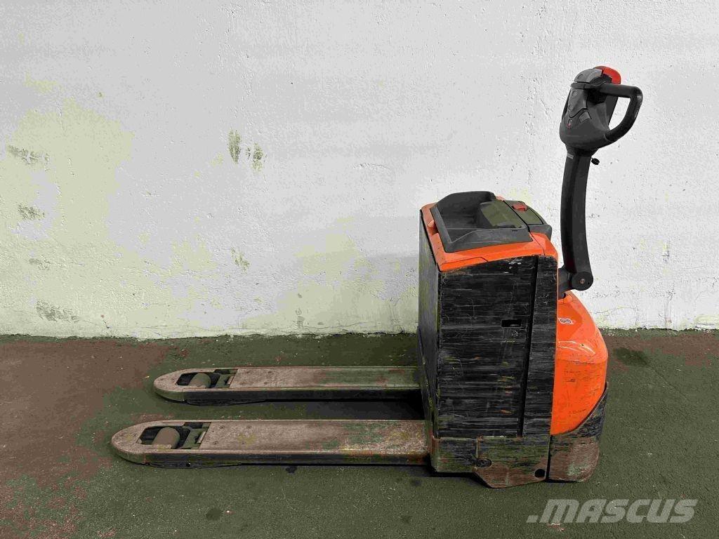 Toyota LWE 200 Transpallet manuale