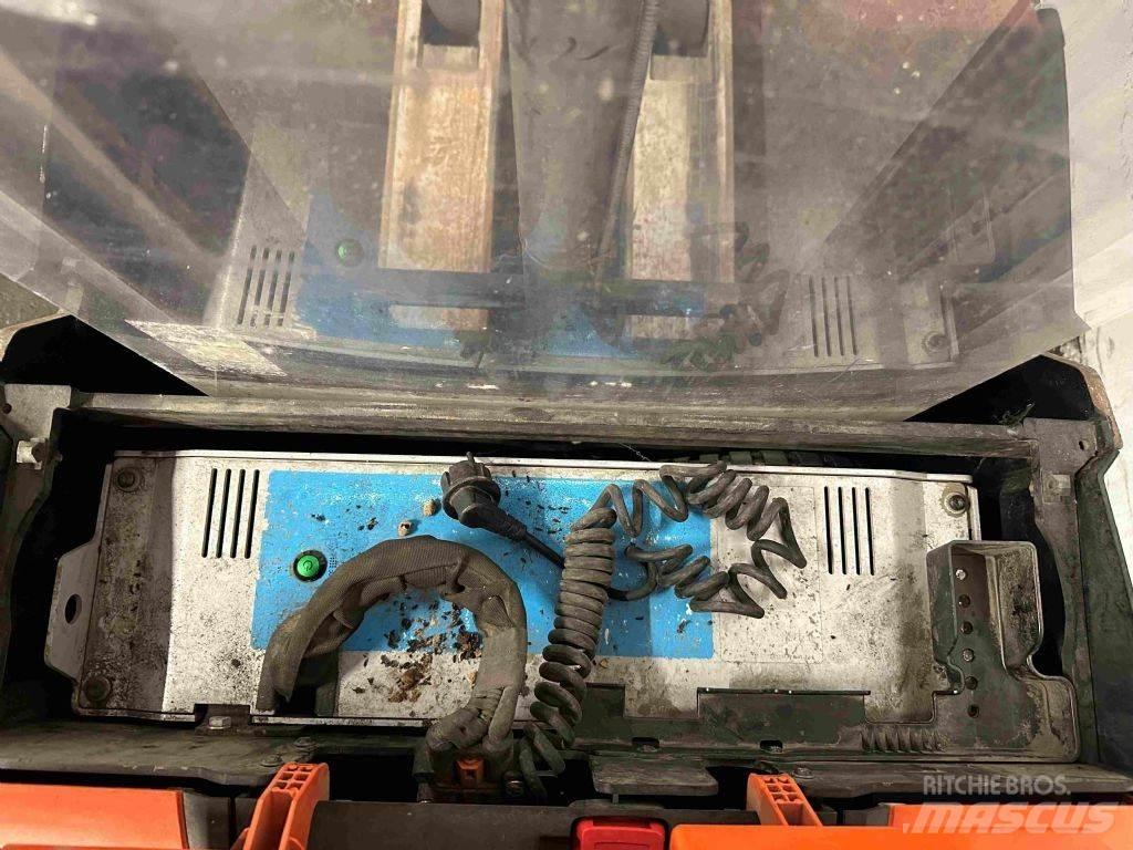 Toyota SWE 120 Transpallet uomo a terra