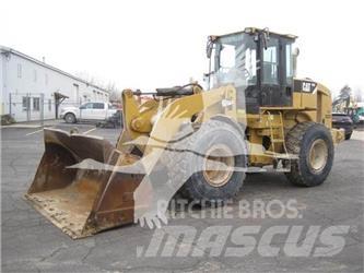 CAT 928H Pale gommate