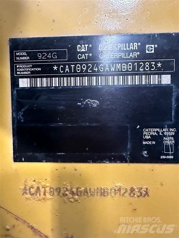 CAT 924 G Pale gommate
