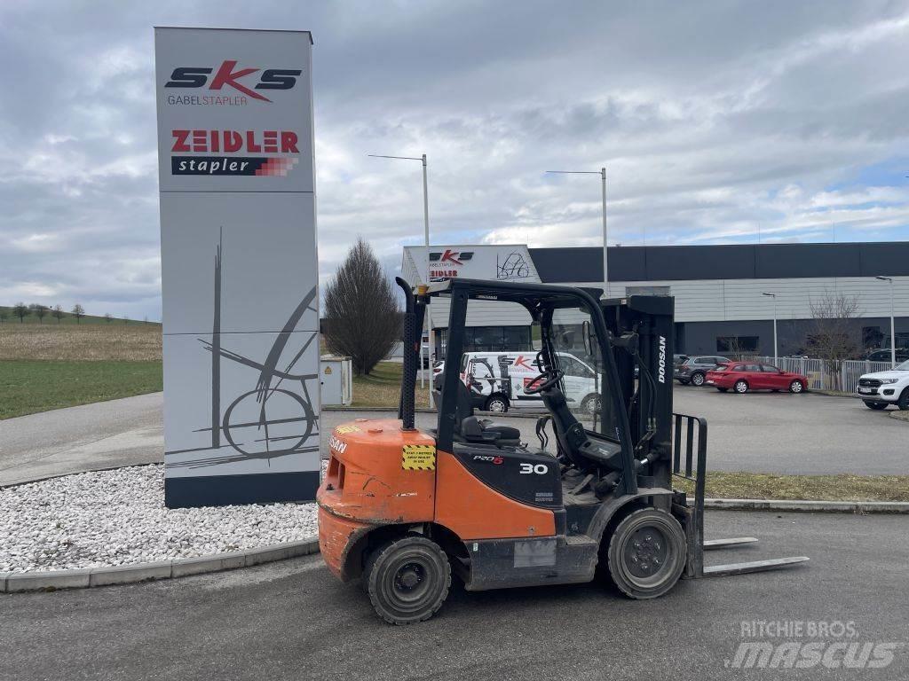 Doosan D30S-5 Carrelli elevatori diesel