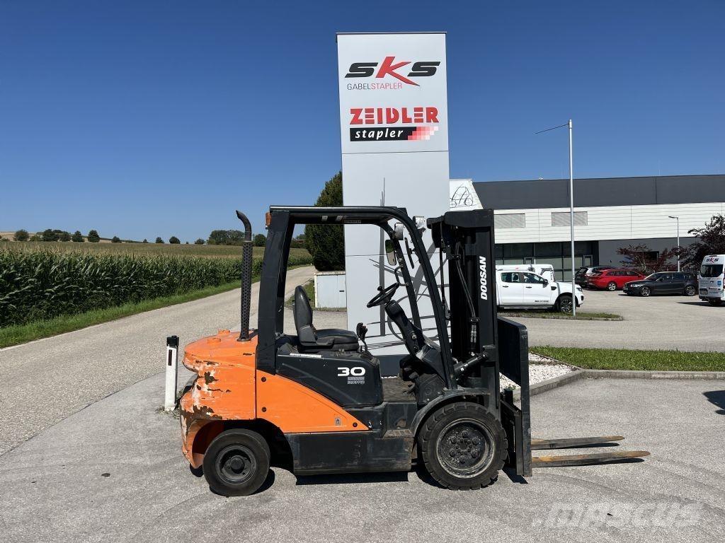 Doosan D30S-7 Carrelli elevatori diesel