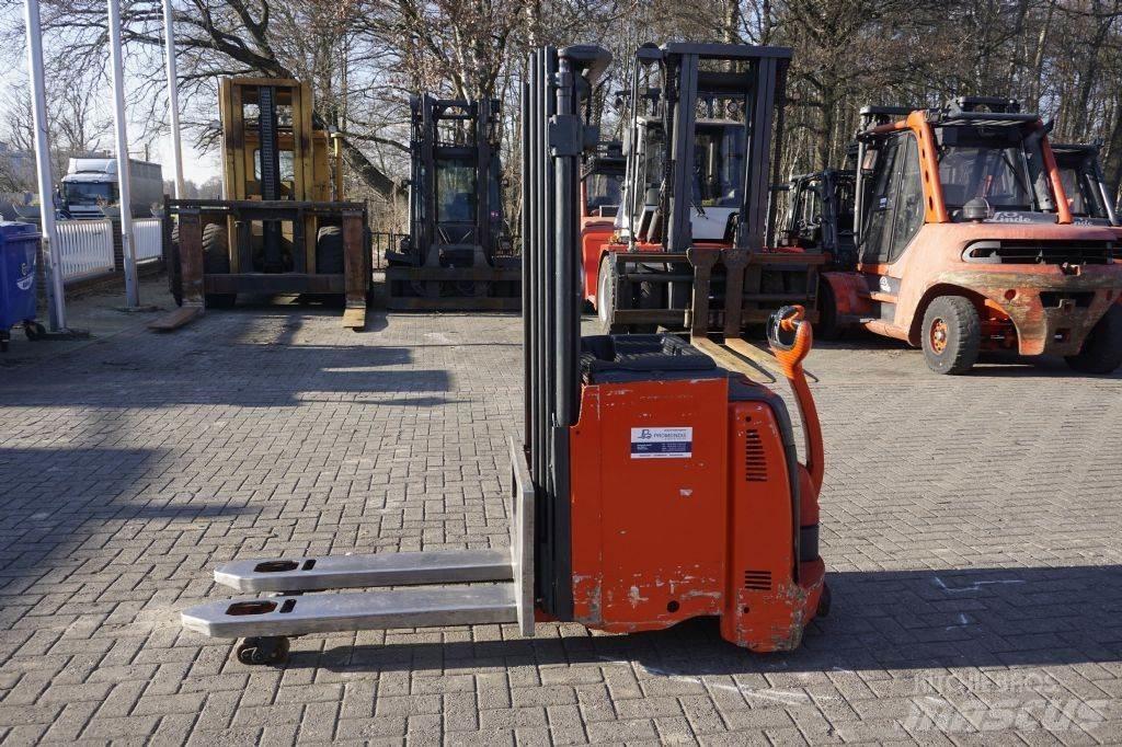Linde D12 Transpallet uomo a terra