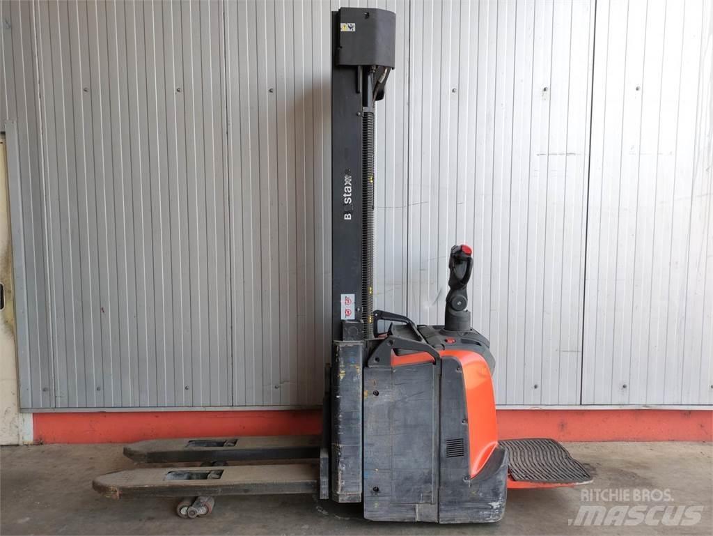 BT SPE140 L Transpallet uomo a terra