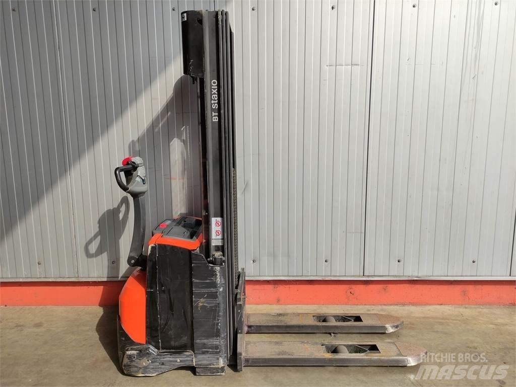BT SWE120 Transpallet uomo a terra