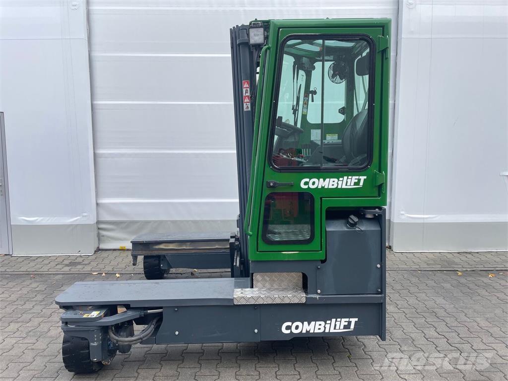 Combilift C4000 Carico laterale