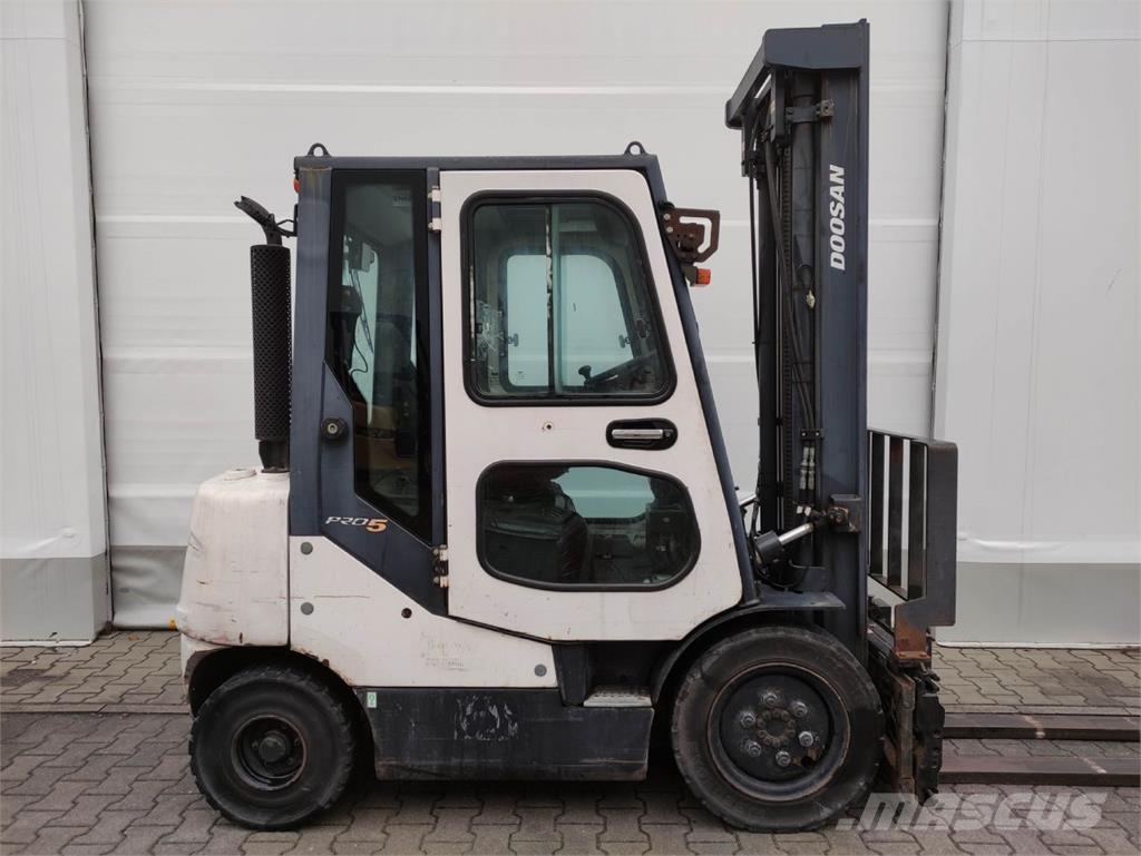Doosan D25S-5 Carrelli elevatori diesel