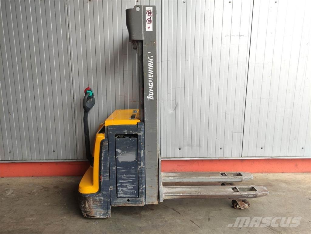 Jungheinrich EJC 216 Z Transpallet uomo a terra