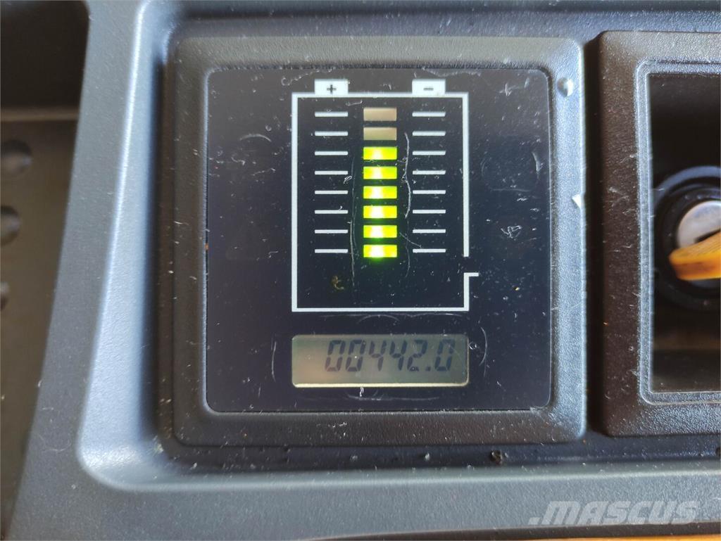 Jungheinrich EJC 216Z Transpallet uomo a terra