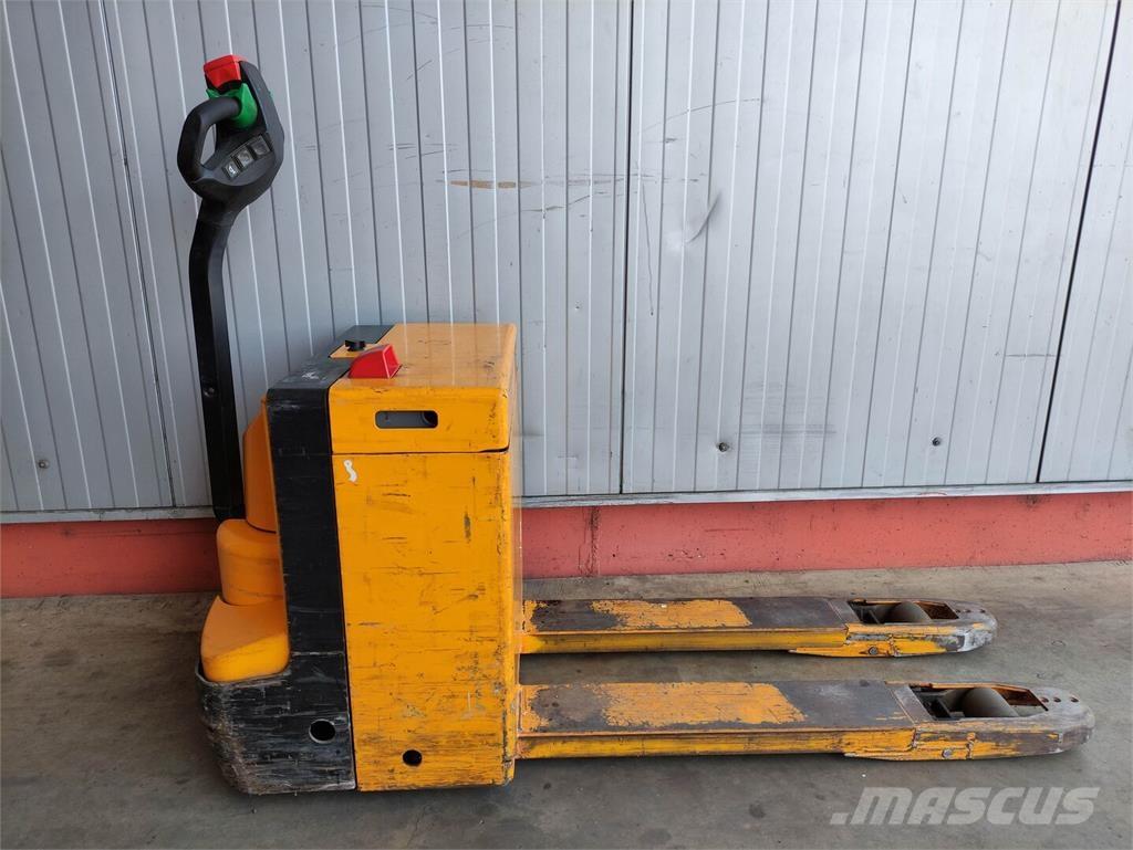 Jungheinrich ELE16G Transpallet manuale