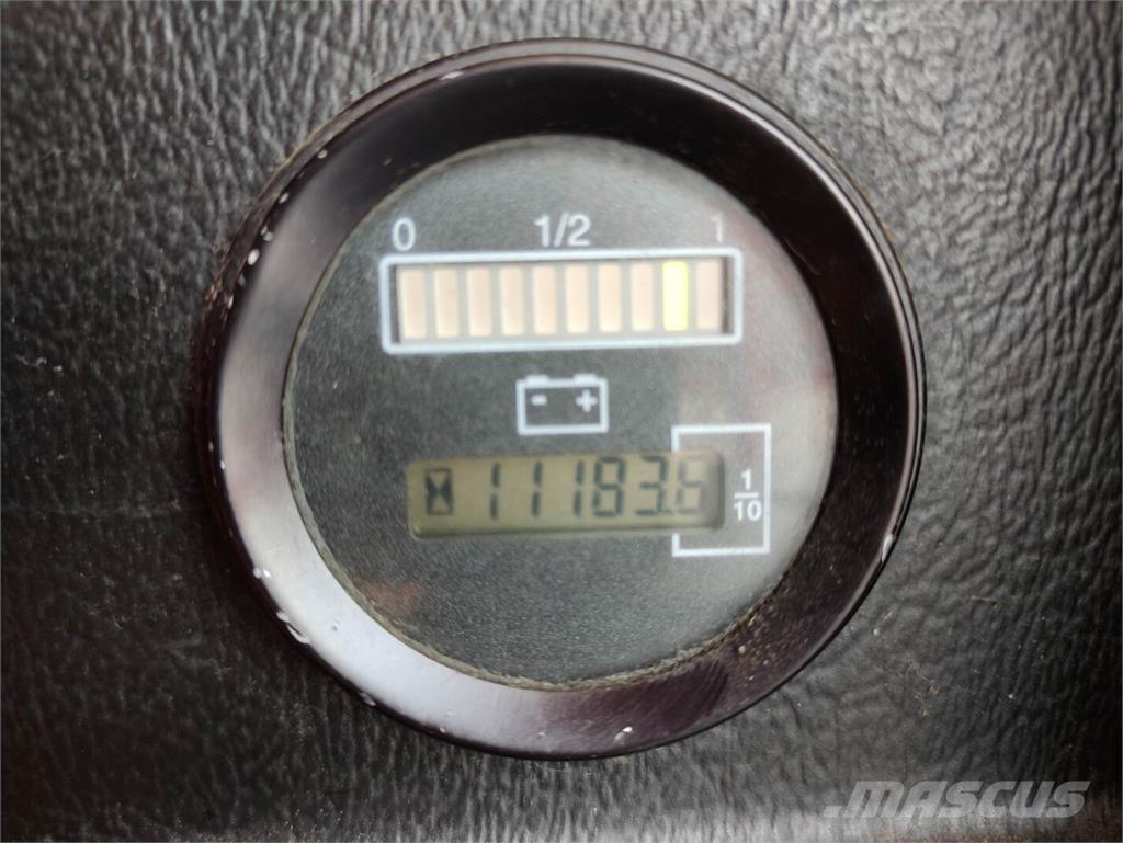 Toyota SLL 16 Transpallet uomo a terra