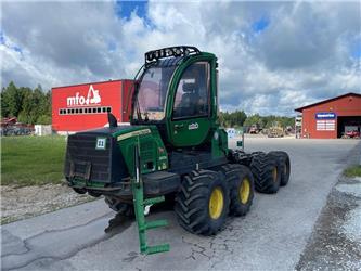 John Deere 810E