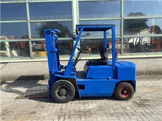 Komatsu FD28-10