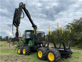 John Deere 810 E