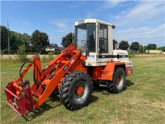 Schaeff SKL 841