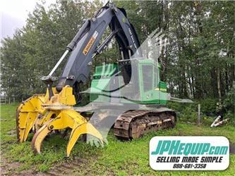 John Deere 853M