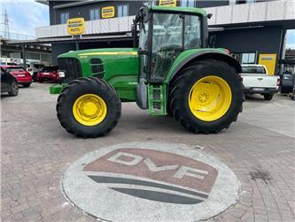 John Deere 6530