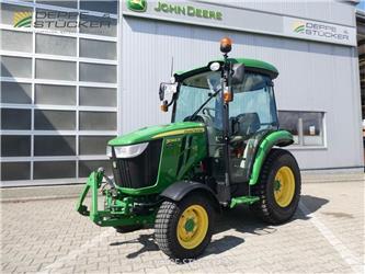 John Deere 3046R