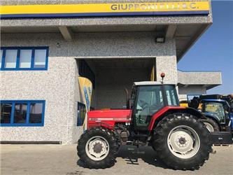 Massey Ferguson 8120