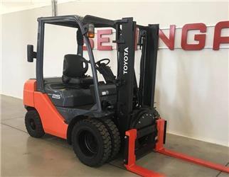 Toyota 10217 - 02-8FDL25