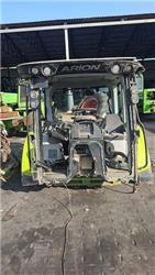 CLAAS Arion 630    hook