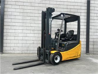 Jungheinrich EFG216k