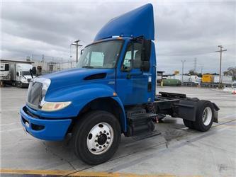 International 4400