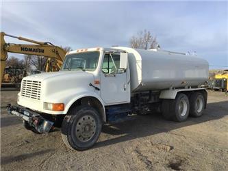 International 4900