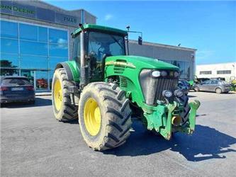 John Deere 7920