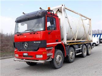 Mercedes-Benz Actros 4144