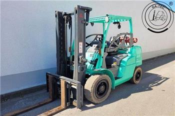 Mitsubishi FG 40 N