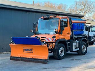 Unimog U423 4x4 DSK Schmidt Pflug Streuer Neuwertig