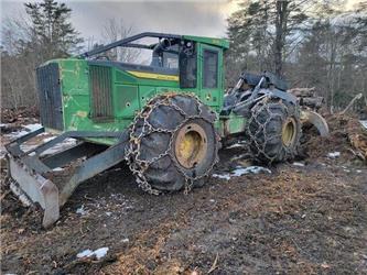 John Deere 848L
