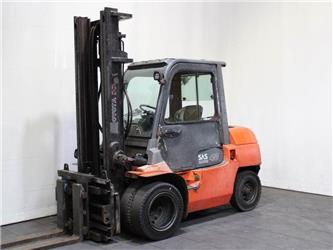 Toyota 42-7 FD 35