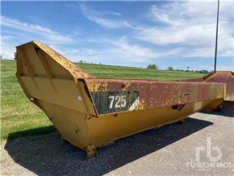 Caterpillar 725