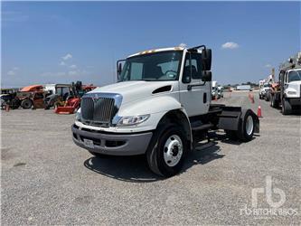 International 4400