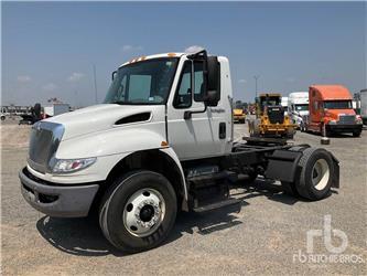 International 4400