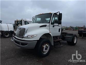 International 4400