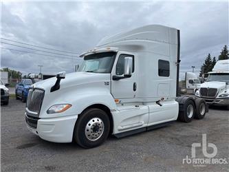 International LT625