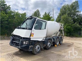 Renault 8x4 Camion Malaxeur (Inoperable)