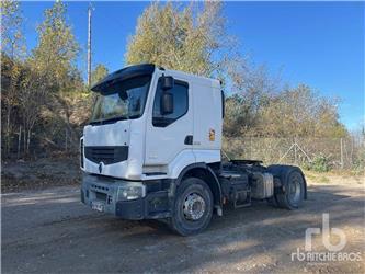 Renault PREMIUM LANDER