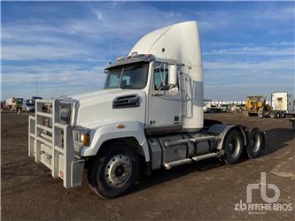 Western Star 4700