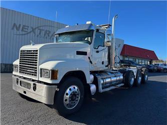 Mack PI64T