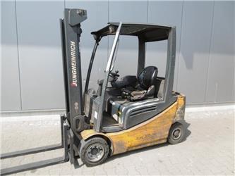 Jungheinrich EFG 320 - 330 ZT