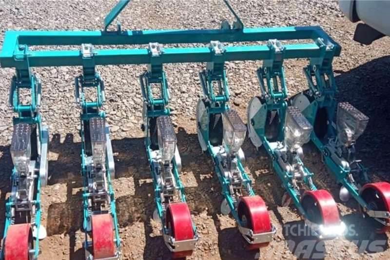  RY Agri Tractor Mounted Vegetable Planter Camion altro