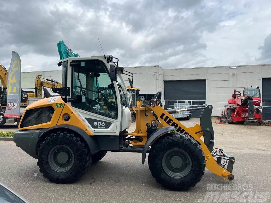 Liebherr 506 compact Pale gommate