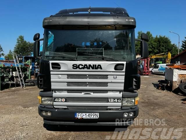 Scania 124 G 420 Hakowiec Camion con gancio di sollevamento