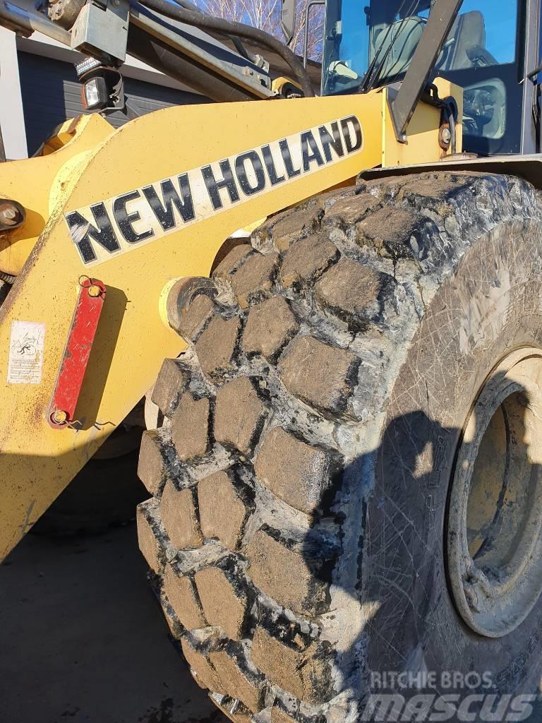 New Holland W 270 B Pale gommate