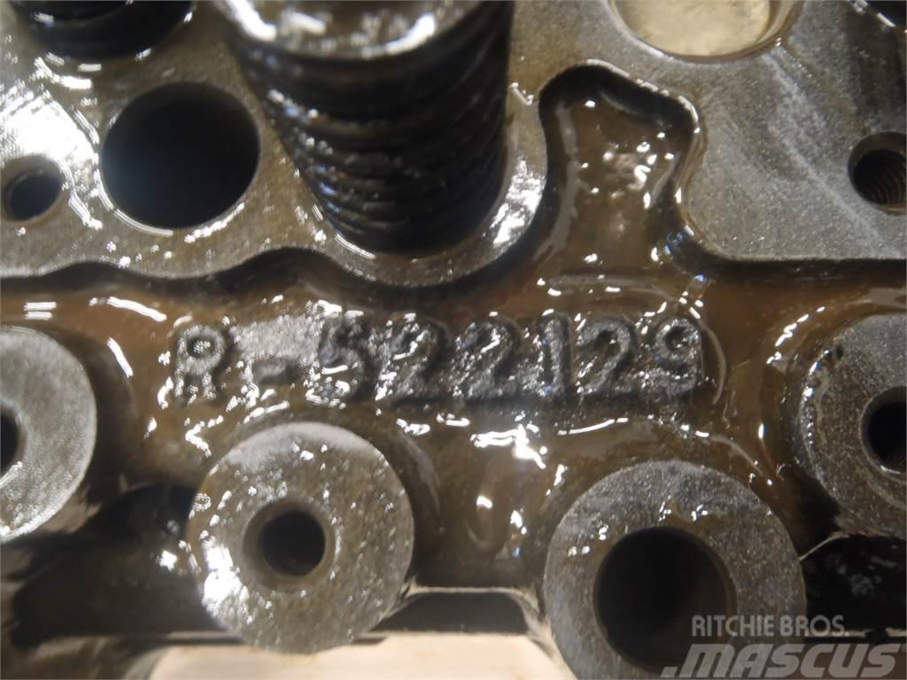 John Deere 4720 Cylinder Head Motori