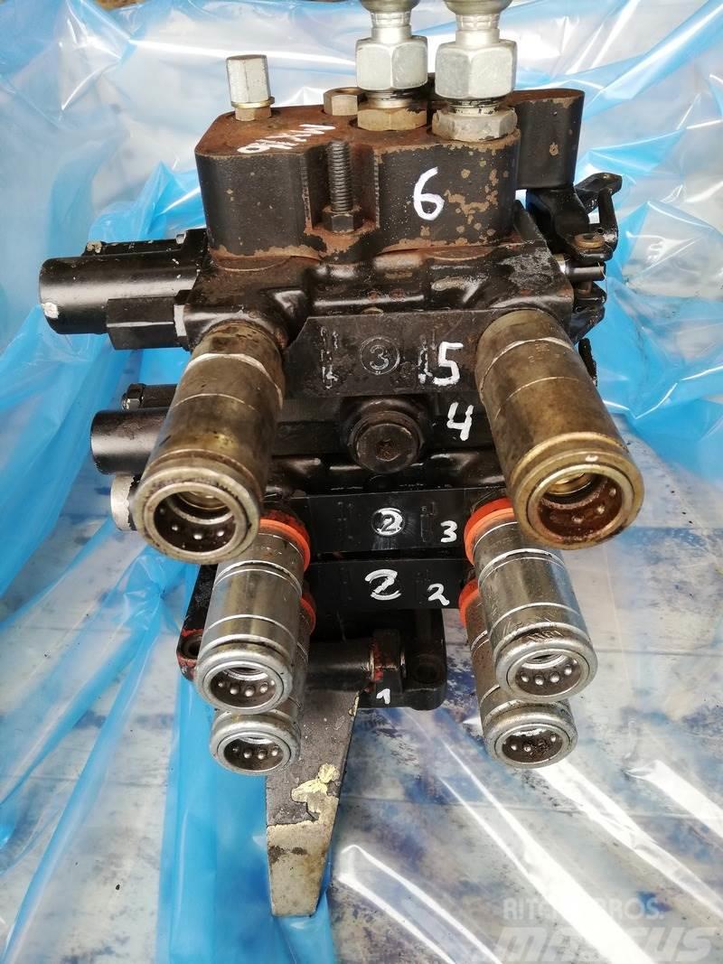 Case IH MX110 Power Beyond valve Componenti idrauliche